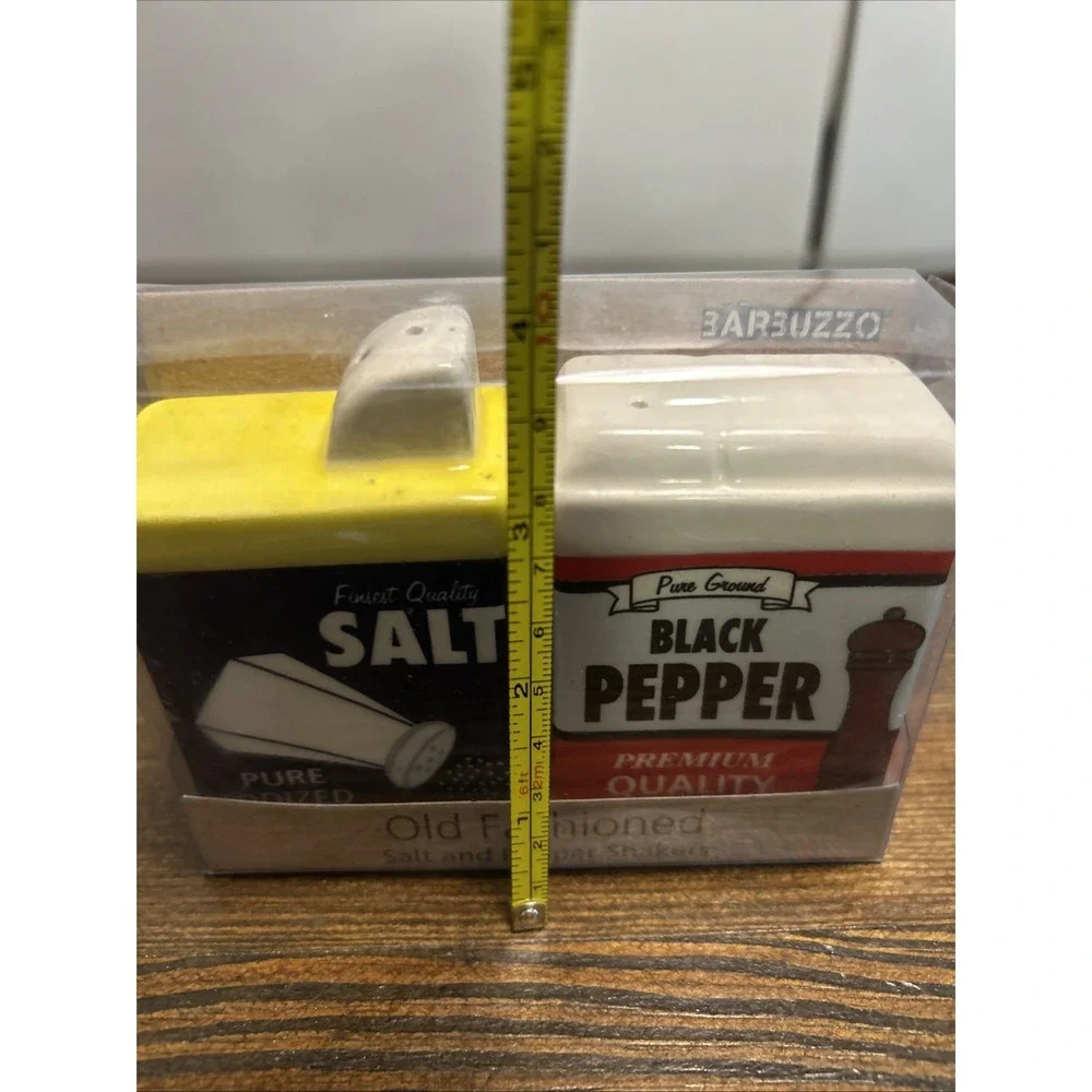 Pure Iodized Salt and Ground Black Pepper Salt‎ and Pepper Shakers